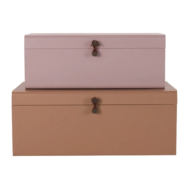 Aufbewahrungsbox Metal als 2er-Set aus Metall in Beige und Rosa mit Lederband von House Doctor – Packshot