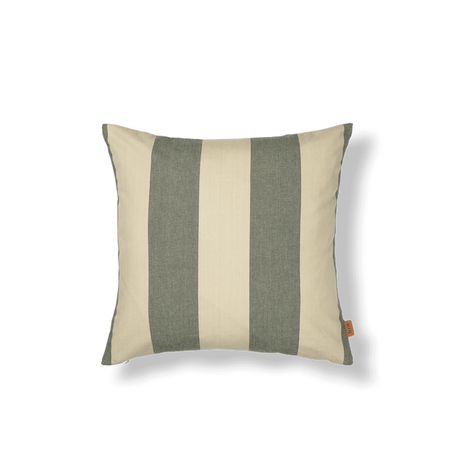 Outdoor Kissen Strand gruen - ferm LIVING - DesignWe.Love