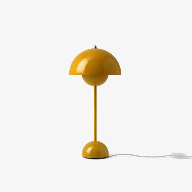 Flowerpot VP3 Tischleuchte in Mustard von &Tradition – Verner Panton