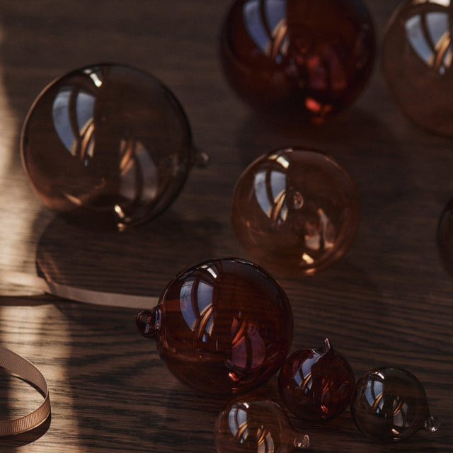 ferm LIVING Christbaumkugeln Glas Translucent als moderner Christbaumschmuck