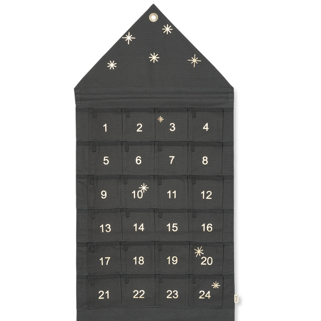 ferm LIVING Adventskalender zum Befüllen Dark Green – Stoff-Adventskalender mit 24 Taschen