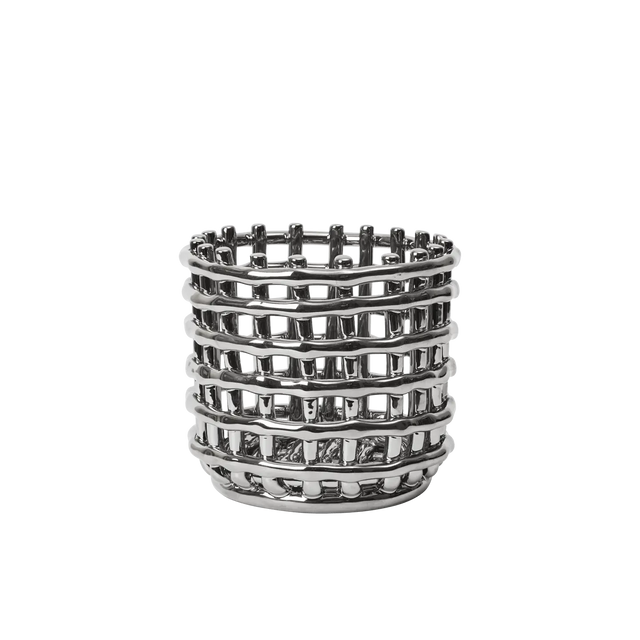 ferm LIVING Ceramic Basket Small Silber – Obstschale aus Keramik im Flechtdesign