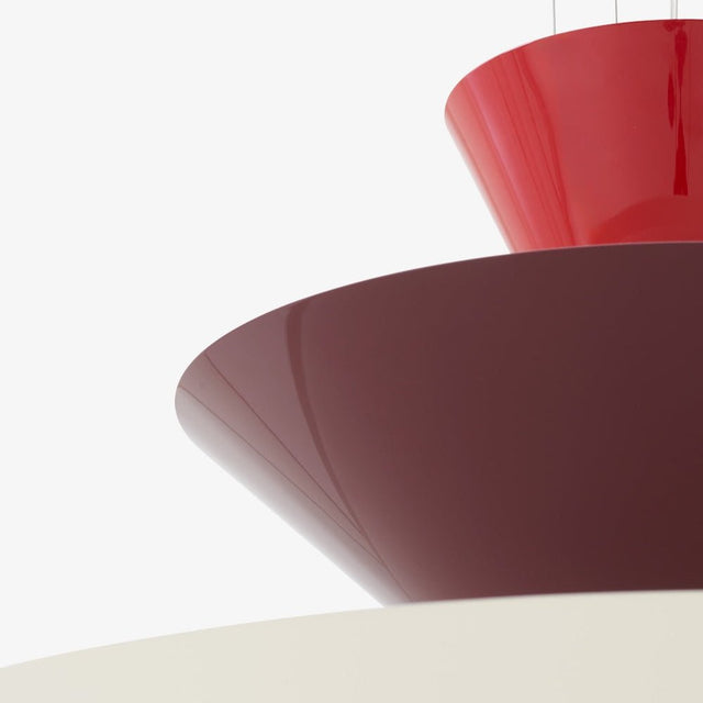 LN15 Gio Pendelleuchte Rot/Burgunderrot 92 cm - &Tradition - DesignWe.Love
