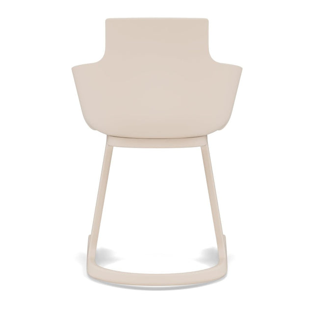 Varier Social Tilt Esszimmerstuhl mit Armlehne in Cream – Ansicht 2